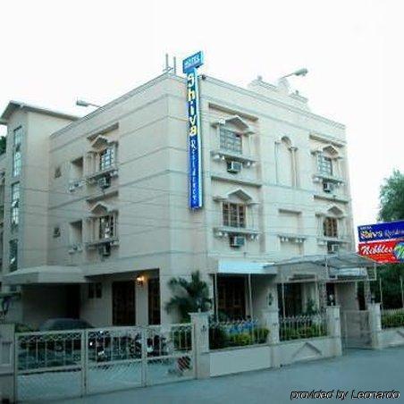 Hotel Shiva Residency Dehradun Exteriör bild